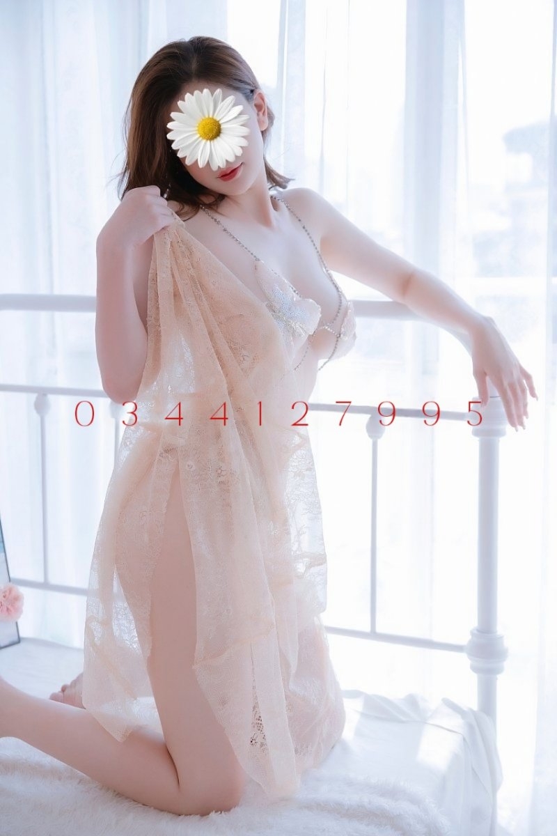 Minh Tú - Thiên Thần Tình Dục - Xinh Đẹp Nghọt Ngào - Dâng Trào Sung Sướng