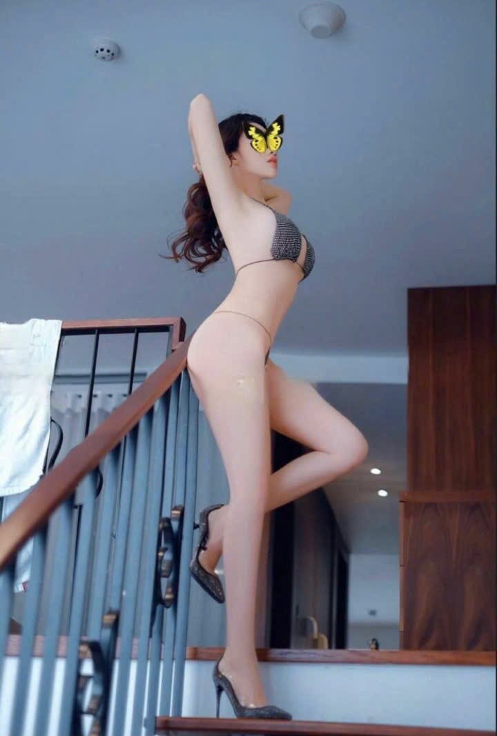 TIÊN NỮ 2k6 - SINH VIÊN, BODY CHUẨN DÁNG ĐẸP CHIỀU KHÁCH, RẤT YÊU NGHỀ.