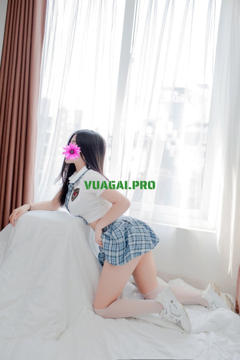 YẾN VY 2K2 SIÊU PHẨM GÁI XINH LÀM TÌNH MIỄN CHÊ