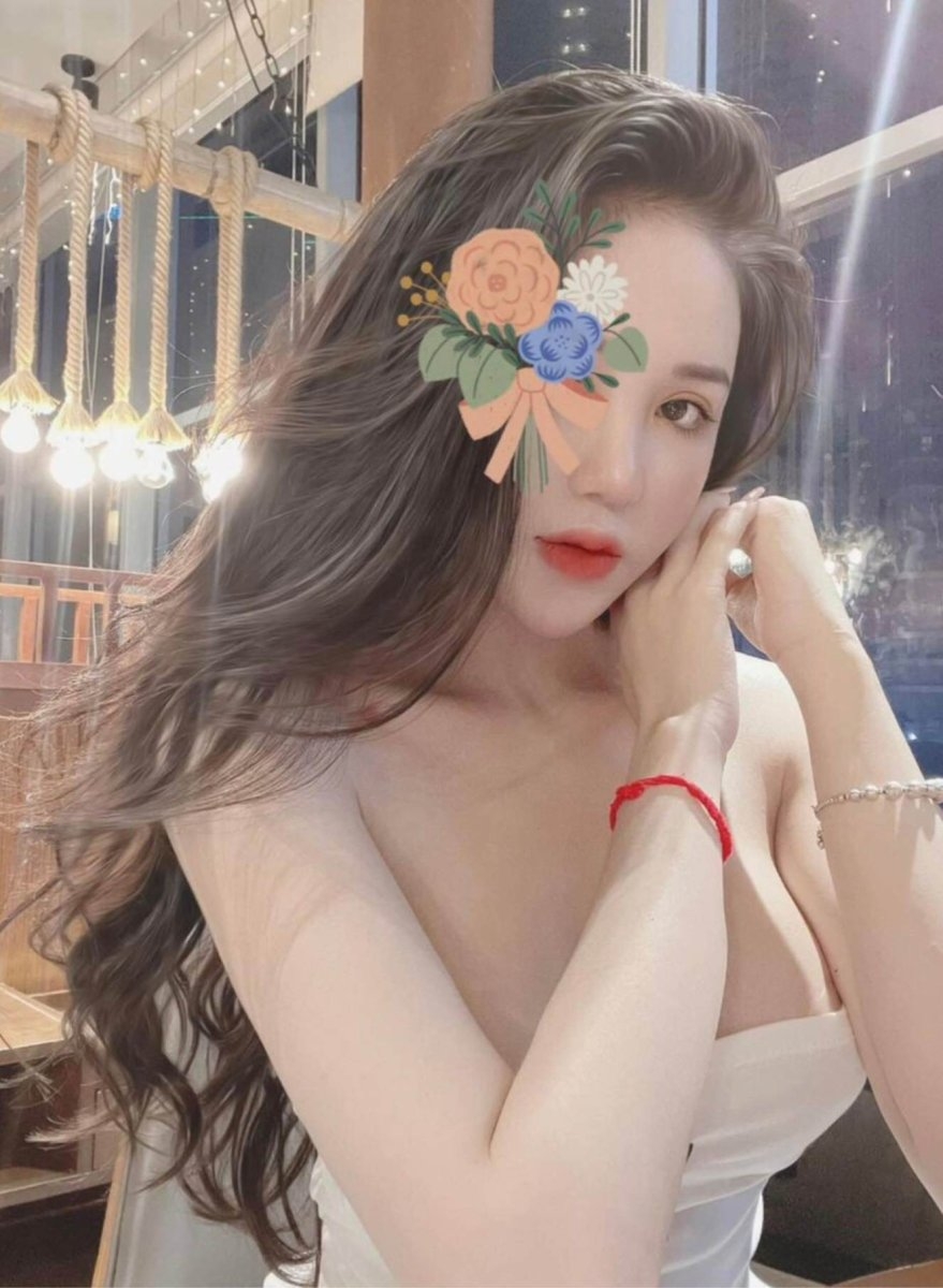 NGỌC MIU - NHỎ NHẮN XINH XẮN - CHIỀU KHÁCH TỚI BẾN - DỊCH VỤ ĐẦY ĐỦ VÀ NHIỆT TÌNH CHO ANH LÊN ĐỈNH