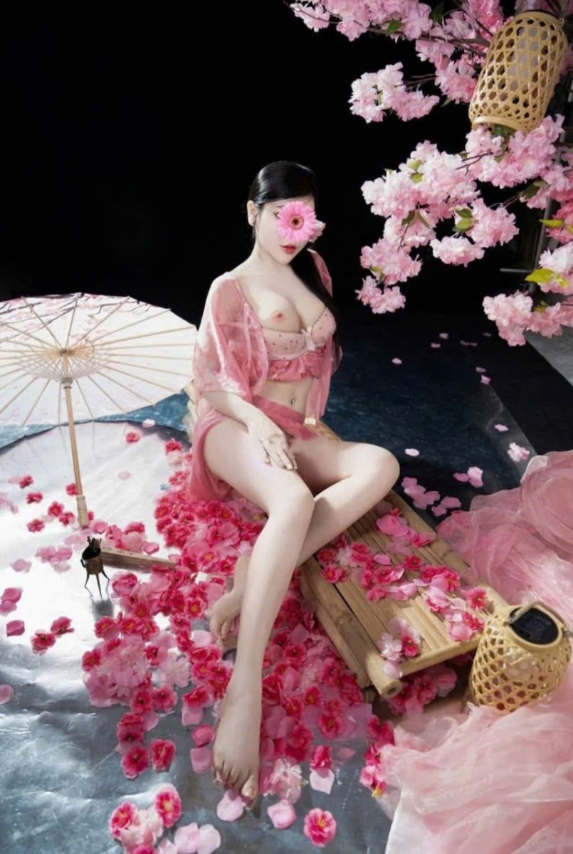BÉ XU - GÁI GỌI LĨNH NAM- NGOAN HIỀN CHIỀU KHÁCH - KÈN SÁO CHUYÊN NGHIỆP - VÚ TO BÍM KHÍT